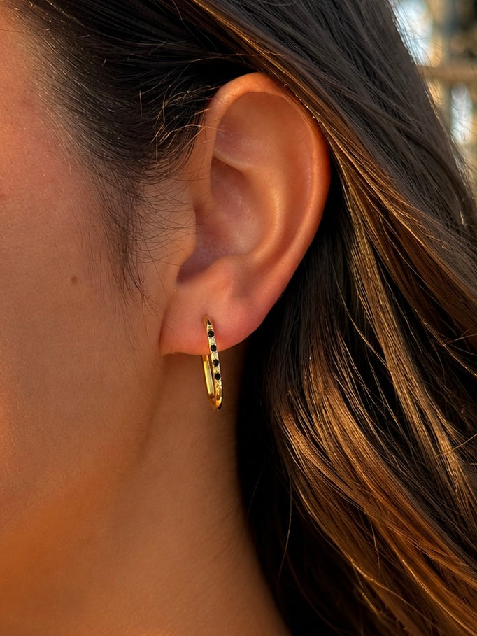 Argollas Cuad Negra